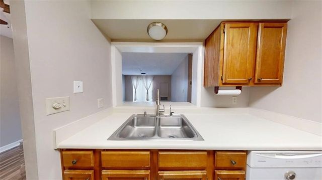 300 Johnson Ferry Road NE B503, Sandy Springs, GA 30328