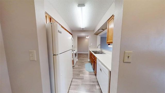 300 Johnson Ferry Road NE B503, Sandy Springs, GA 30328