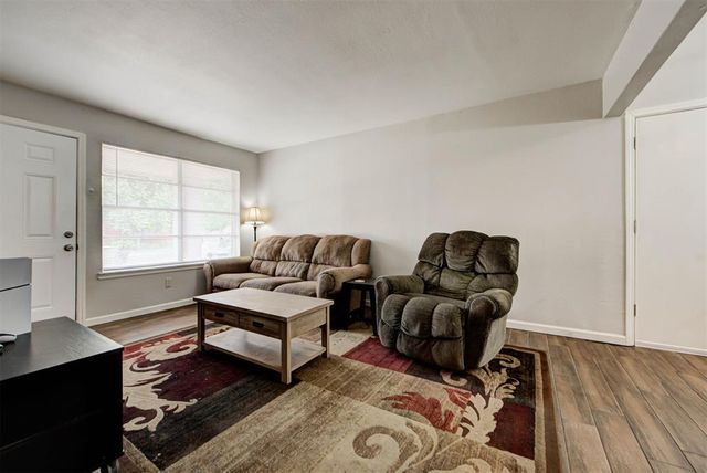 1212 McDonald Drive, Midwest City, OK 73130