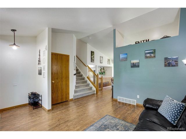 132 N 50th Avenue Pl, Greeley, CO 80634
