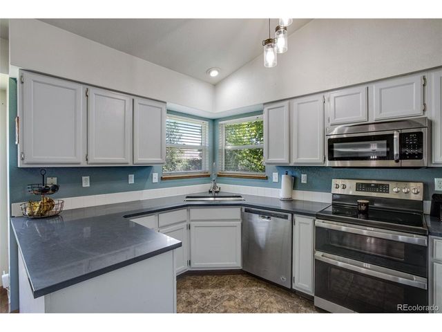 132 N 50th Avenue Pl, Greeley, CO 80634