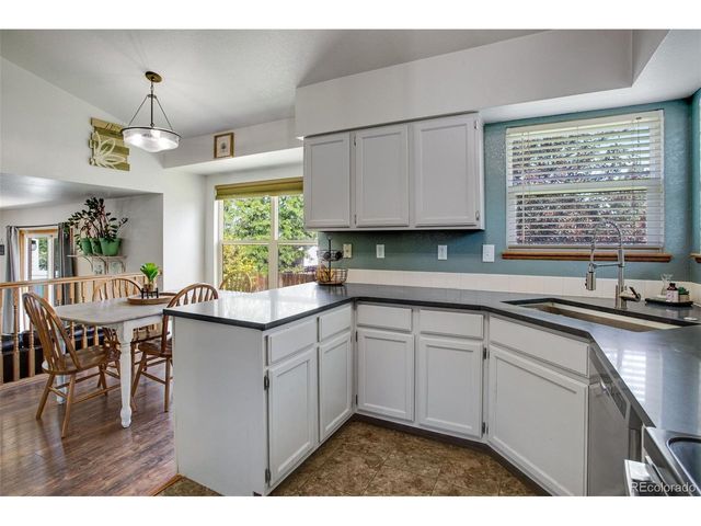 132 N 50th Avenue Pl, Greeley, CO 80634