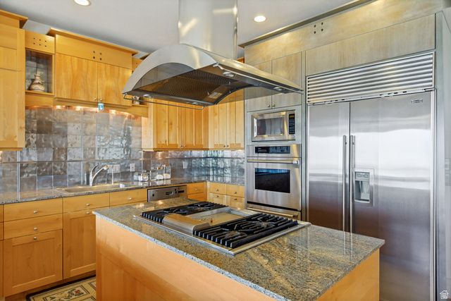 1064 S WATERSIDE DR, Saratoga Springs, UT 84045