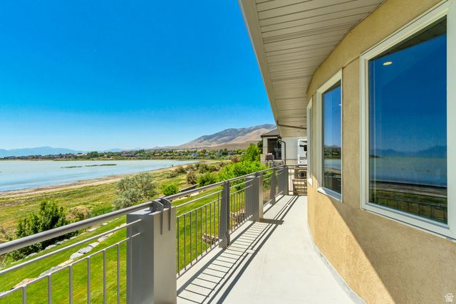 1064 S WATERSIDE DR, Saratoga Springs, UT 84045