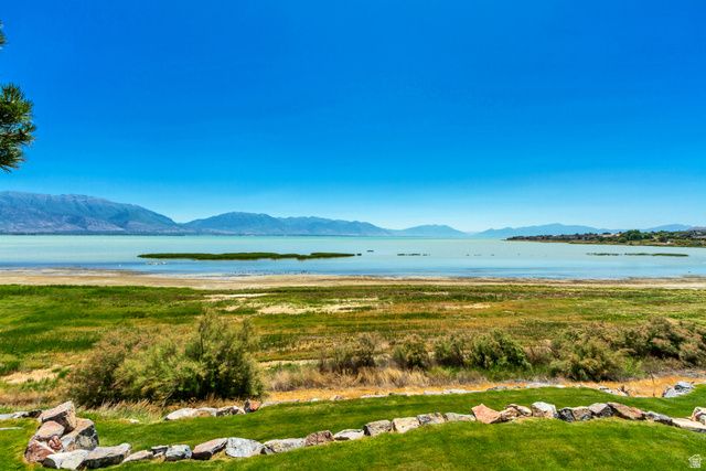 1064 S WATERSIDE DR, Saratoga Springs, UT 84045