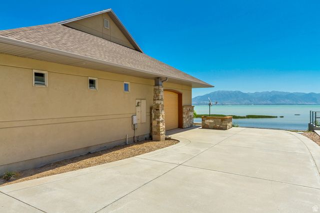 1064 S WATERSIDE DR, Saratoga Springs, UT 84045