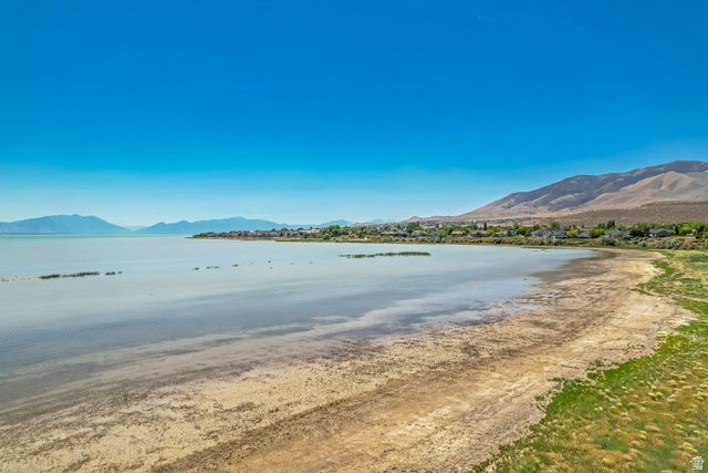1064 S WATERSIDE DR, Saratoga Springs, UT 84045