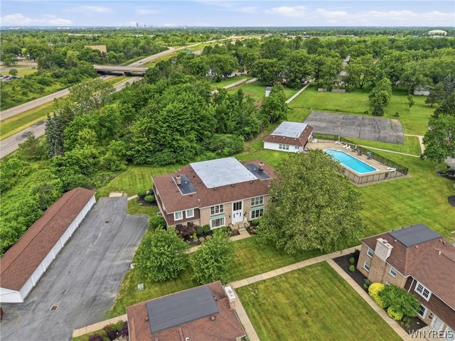 40-7 Carriage Drive, Orchard Park, NY 14127