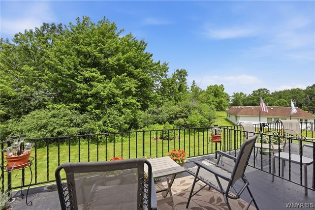 40-7 Carriage Drive, Orchard Park, NY 14127