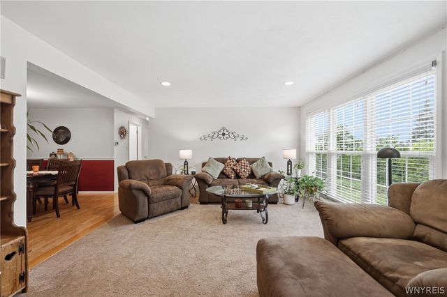 40-7 Carriage Drive, Orchard Park, NY 14127