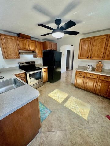 910 W FRENCH AVENUE, Orange City, FL 32763