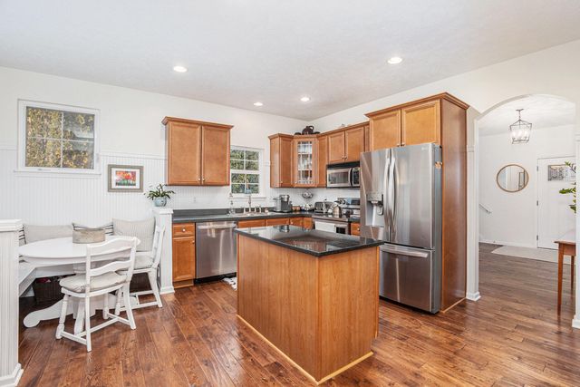 1048 Graystone Road, Holland City, MI 49423