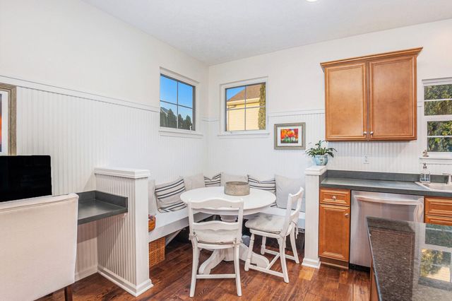 1048 Graystone Road, Holland City, MI 49423