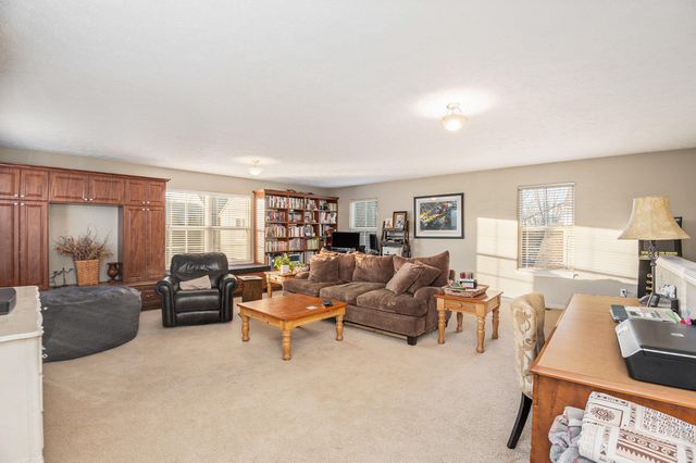 1048 Graystone Road, Holland City, MI 49423