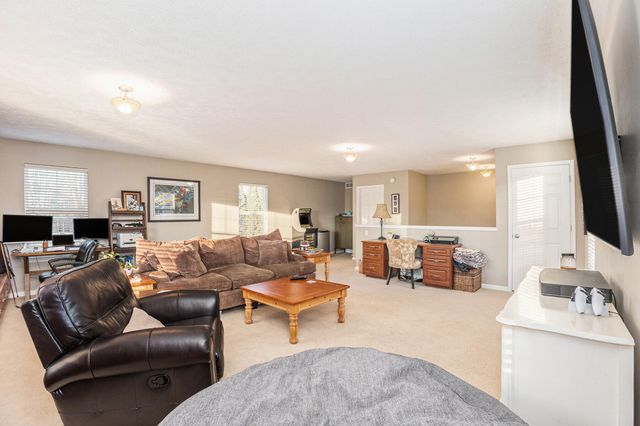 1048 Graystone Road, Holland City, MI 49423