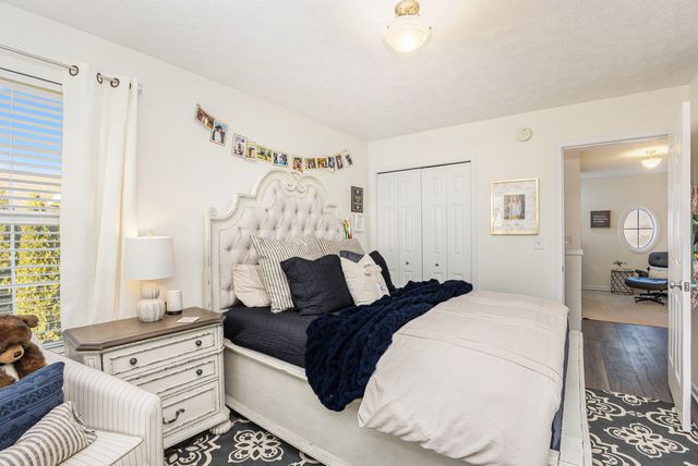 1048 Graystone Road, Holland City, MI 49423