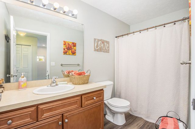 1048 Graystone Road, Holland City, MI 49423