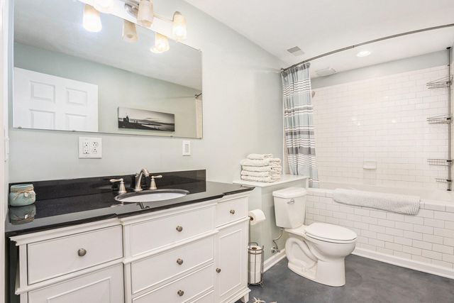 1048 Graystone Road, Holland City, MI 49423