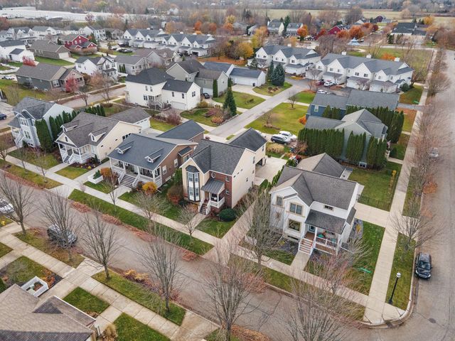 1048 Graystone Road, Holland City, MI 49423