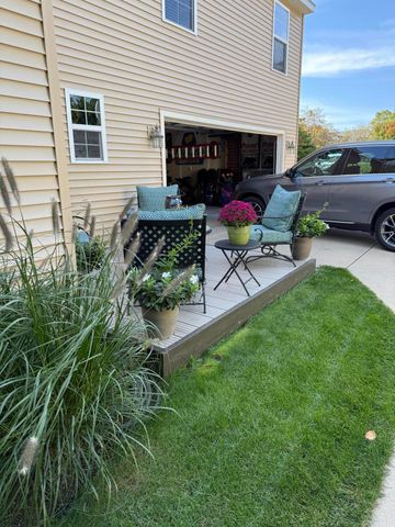 1048 Graystone Road, Holland City, MI 49423