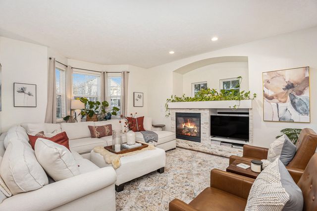 1048 Graystone Road, Holland City, MI 49423