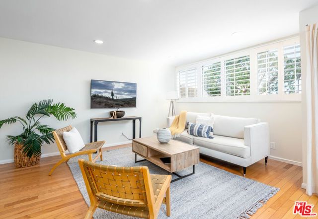 6050 Canterbury Drive E317, Culver City, CA 90230