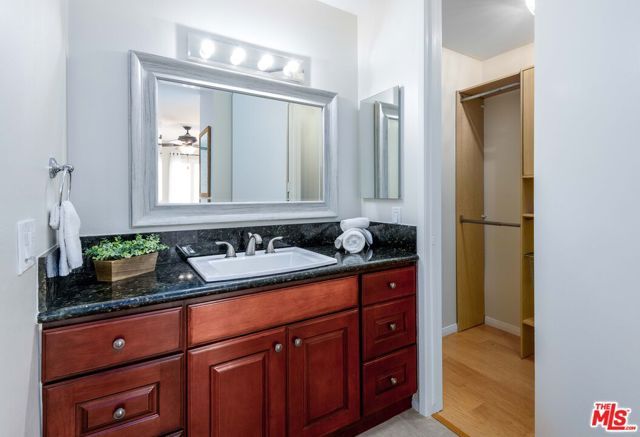 6050 Canterbury Drive E317, Culver City, CA 90230