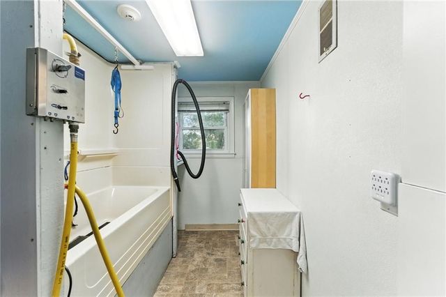 2789 Post Road, Warwick, RI 02886