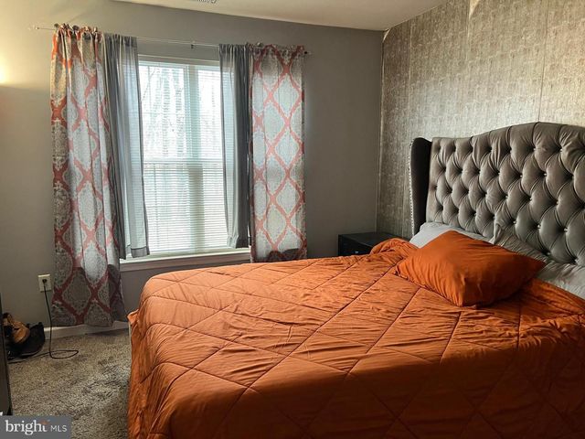 328 NICHOLAS DR, Riverside, NJ 08075