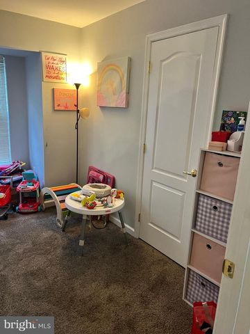 328 NICHOLAS DR, Riverside, NJ 08075