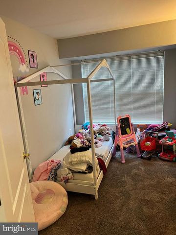 328 NICHOLAS DR, Riverside, NJ 08075