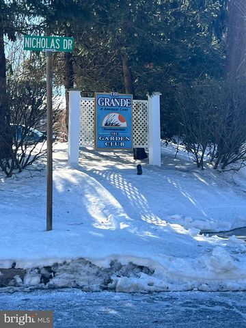 328 NICHOLAS DR, Riverside, NJ 08075