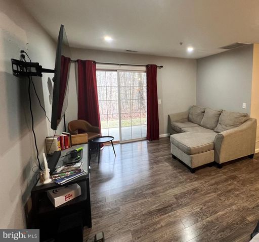 328 NICHOLAS DR, Riverside, NJ 08075