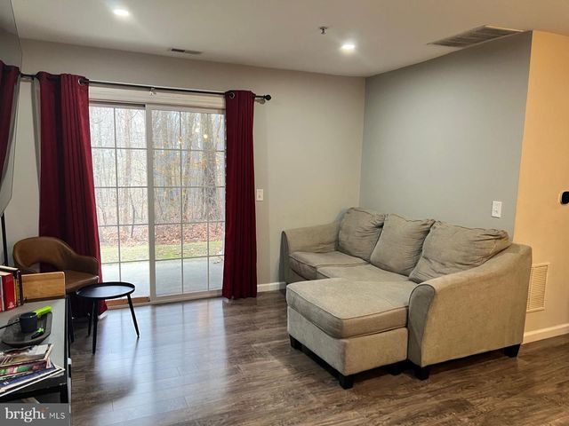 328 NICHOLAS DR, Riverside, NJ 08075