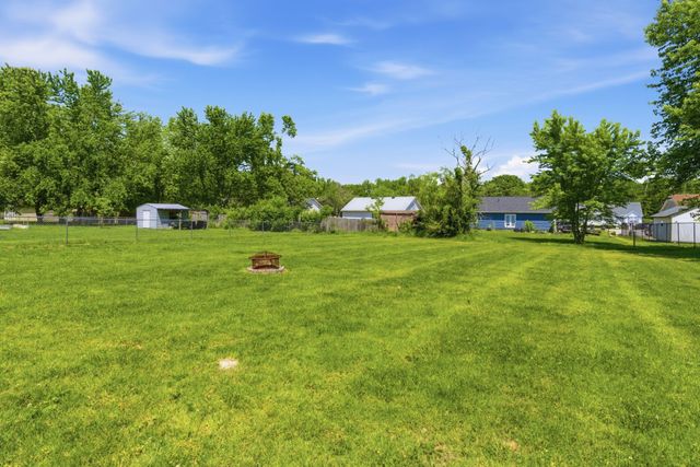 308 Hunter St, Portland, TN 37148