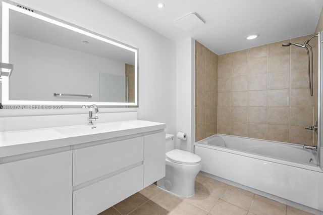 19501 W Country Club Dr 1710, Aventura, FL 33180