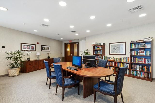 19501 W Country Club Dr 1710, Aventura, FL 33180