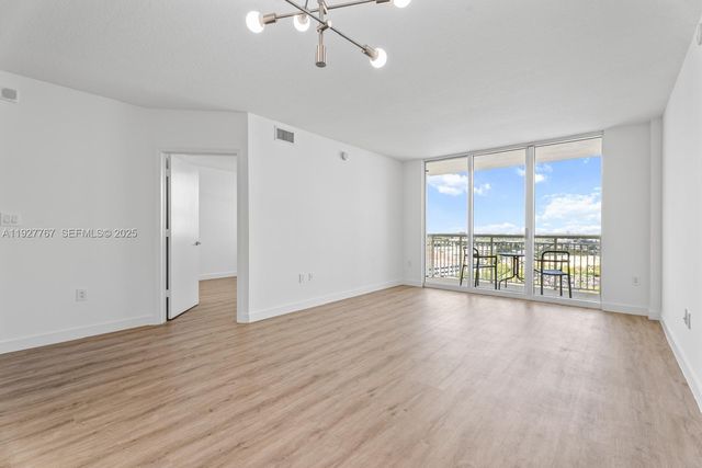 19501 W Country Club Dr 1710, Aventura, FL 33180