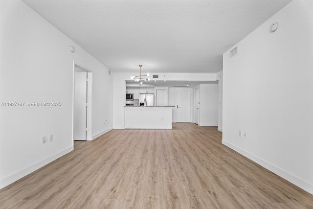 19501 W Country Club Dr 1710, Aventura, FL 33180