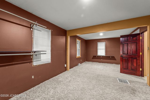 723 HALIFAX ROAD, Holts Summit, MO 65043