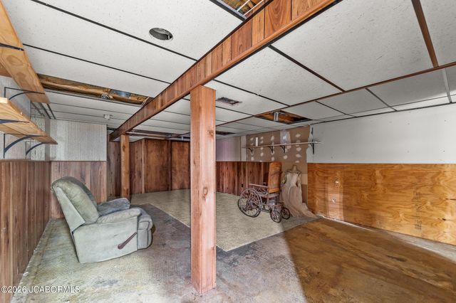 723 HALIFAX ROAD, Holts Summit, MO 65043