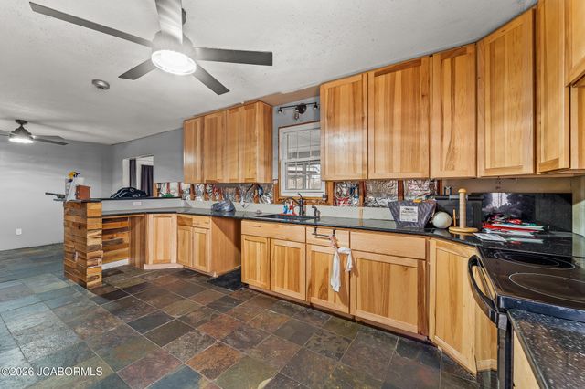 723 HALIFAX ROAD, Holts Summit, MO 65043