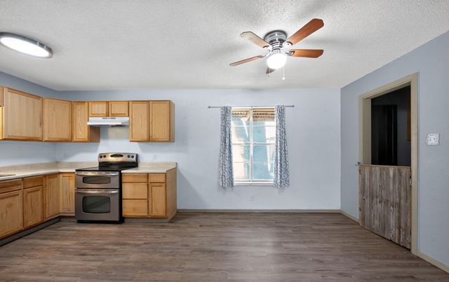 604 Fegan Street, Weatherford, TX 76086