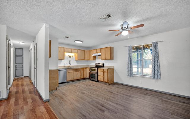 604 Fegan Street, Weatherford, TX 76086