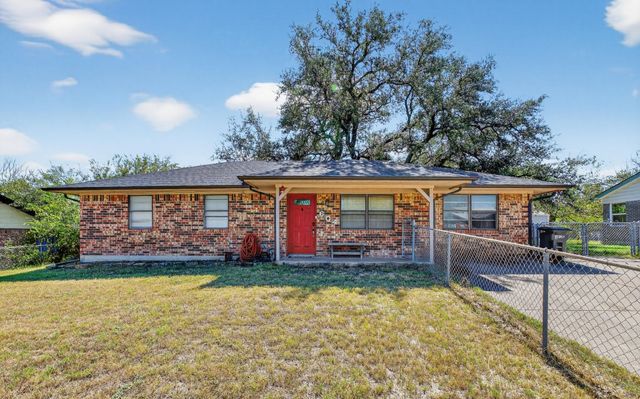 604 Fegan Street, Weatherford, TX 76086