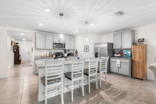 1911 BLUE STREAM STREET, Ruskin, FL 33570