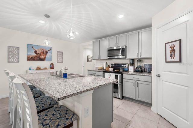 1911 BLUE STREAM STREET, Ruskin, FL 33570