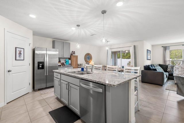 1911 BLUE STREAM STREET, Ruskin, FL 33570