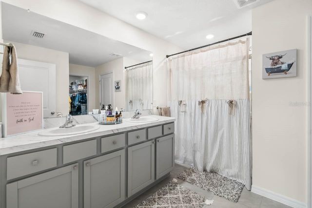 1911 BLUE STREAM STREET, Ruskin, FL 33570