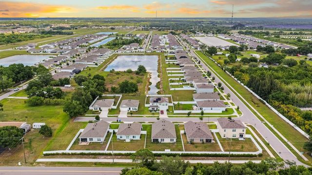 1911 BLUE STREAM STREET, Ruskin, FL 33570